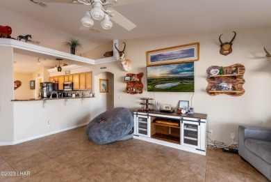 Welcome to 2843 Jamaica Blvd S, a beautiful , comfortable and on London Bridge Golf Course in Arizona - for sale on GolfHomes.com, golf home, golf lot