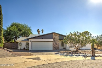 Range price $315,000 to $335,000. Seller will accept or counter on Rolling Hills Golf Course in Arizona - for sale on GolfHomes.com, golf home, golf lot