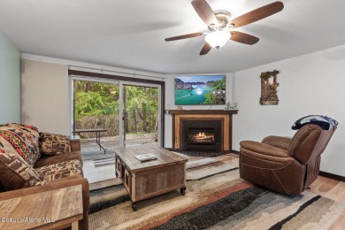 Beautiful Twin Lakes Golf Course condo featuring 2 bedrooms and on Twin Lakes Village Golf Course in Idaho - for sale on GolfHomes.com, golf home, golf lot