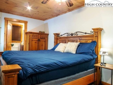 Stylishly Rustic cabin totally renovated in 2019. Great Room on Beech Mountain Club in North Carolina - for sale on GolfHomes.com, golf home, golf lot