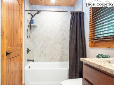 Stylishly Rustic cabin totally renovated in 2019. Great Room on Beech Mountain Club in North Carolina - for sale on GolfHomes.com, golf home, golf lot
