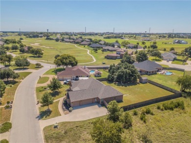 Attention GOLFERS...only a short golf cart ride to Mill Creek on Mill Creek Golf Club in Texas - for sale on GolfHomes.com, golf home, golf lot