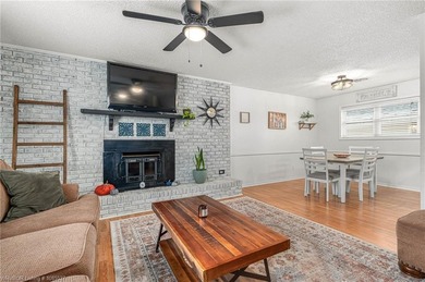 Gorgeous 4 bed 3 full bath home in Bellwood subdivision with on Vache-Grasse Country Club in Arkansas - for sale on GolfHomes.com, golf home, golf lot