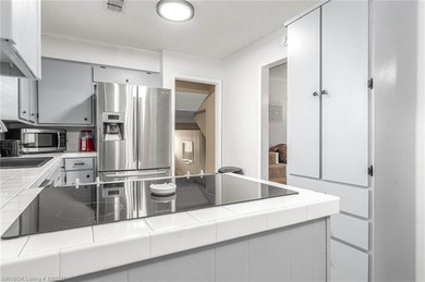 Gorgeous 4 bed 3 full bath home in Bellwood subdivision with on Vache-Grasse Country Club in Arkansas - for sale on GolfHomes.com, golf home, golf lot