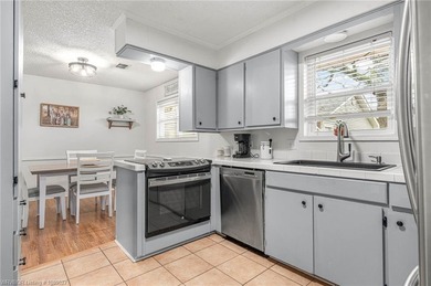 Gorgeous 4 bed 3 full bath home in Bellwood subdivision with on Vache-Grasse Country Club in Arkansas - for sale on GolfHomes.com, golf home, golf lot