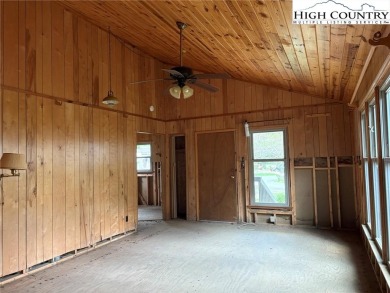2bdr/1 1/2 bath cottage with great covered porch overlooking the on Land Harbor Golf Course in North Carolina - for sale on GolfHomes.com, golf home, golf lot