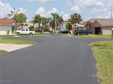 Here's your chance to own a beautiful updated home in the much on Sabal Springs Golf and Racquet Club in Florida - for sale on GolfHomes.com, golf home, golf lot