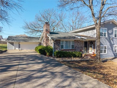 Gorgeous 4 bed 3 full bath home in Bellwood subdivision with on Vache-Grasse Country Club in Arkansas - for sale on GolfHomes.com, golf home, golf lot