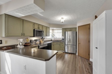 Welcome to 7755 Tokatee Dr, a well-maintained 4-bedroom home in on Turnberry Golf Course in Ohio - for sale on GolfHomes.com, golf home, golf lot