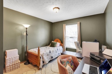 Welcome to 7755 Tokatee Dr, a well-maintained 4-bedroom home in on Turnberry Golf Course in Ohio - for sale on GolfHomes.com, golf home, golf lot