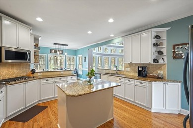 BENTWATER GOLF COMMUNITY! Spacious 5-BR, 4.5-BA residence with a on Bentwater Golf Club in Georgia - for sale on GolfHomes.com, golf home, golf lot