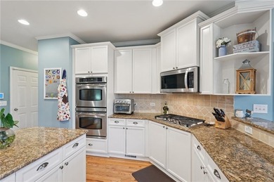 BENTWATER GOLF COMMUNITY! Spacious 5-BR, 4.5-BA residence with a on Bentwater Golf Club in Georgia - for sale on GolfHomes.com, golf home, golf lot