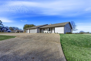 RARE FIND--Prime golf course living with panoramic lake views on Lake Kiowa Golf Course in Texas - for sale on GolfHomes.com, golf home, golf lot