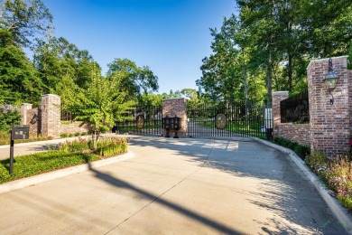 Build your DREAM HOME on just under an acre overlooking on Pinecrest Country Club in Texas - for sale on GolfHomes.com, golf home, golf lot