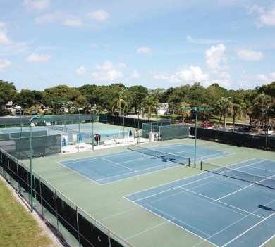 Under contract-accepting backup offers. **BRING OFFERS** on Highland Lakes Executive Golf Course in Florida - for sale on GolfHomes.com, golf home, golf lot