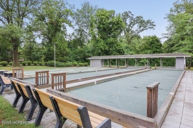 Lakeside location! Renovated and pristine lower-level villa with on Shadow Lake Village in New Jersey - for sale on GolfHomes.com, golf home, golf lot