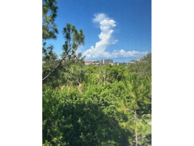 Beautiful 4-bedroom, 3-bathroom townhome in the highly desirable on Baypoint Golf Club in Florida - for sale on GolfHomes.com, golf home, golf lot