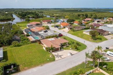 Price reduced, home remodeled! Welcome home to the perfect *Salt on Gulf Harbors Golf Course in Florida - for sale on GolfHomes.com, golf home, golf lot