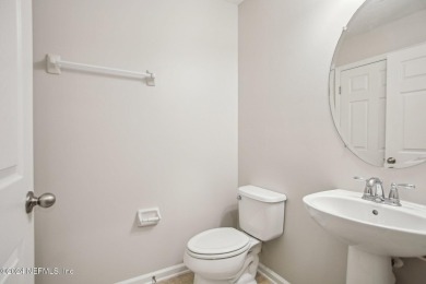Welcome to this World Golf Village Townhome 3/2.5/2. Open floor on Slammer and Squire Golf Course in Florida - for sale on GolfHomes.com, golf home, golf lot