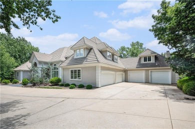 WELCOME TO YOUR DREAM HOME AND PRIVATE OASIS!  This estate home on Lakewood Oaks Golf Club, Ltd. in Missouri - for sale on GolfHomes.com, golf home, golf lot
