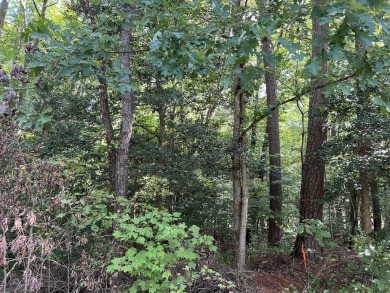 This is your chance to own a wooded DOUBLE lot in the Tanglewood on Tanglewood Shores Golf Club in Virginia - for sale on GolfHomes.com, golf home, golf lot