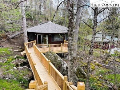 Outstanding value in a prime central location! This 2-bedroom on Beech Mountain Club in North Carolina - for sale on GolfHomes.com, golf home, golf lot