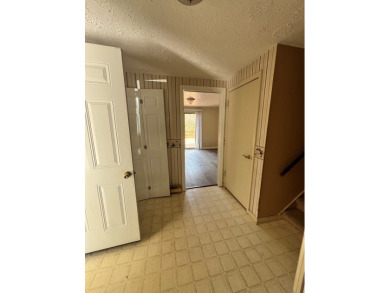 Welcome to this 3 Bedroom 2.5 bath home nestled at the base of on Fincastle Country Club in Virginia - for sale on GolfHomes.com, golf home, golf lot