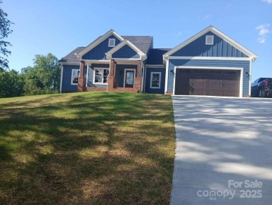 Leisure Living in the Country: This 3 bedroom, 2 bath home was on Granada Farms Country Club in North Carolina - for sale on GolfHomes.com, golf home, golf lot