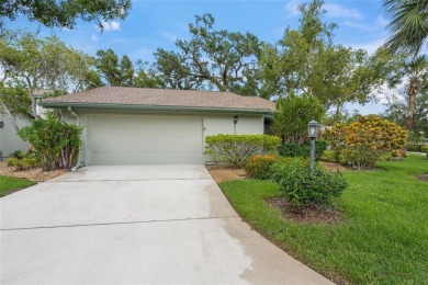Well-Maintained 3BR/2BA Villa in Bent Tree Hammocks III - No Age on Bent Tree Country Club in Florida - for sale on GolfHomes.com, golf home, golf lot