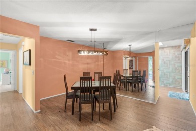 Well-Maintained 3BR/2BA Villa in Bent Tree Hammocks III - No Age on Bent Tree Country Club in Florida - for sale on GolfHomes.com, golf home, golf lot