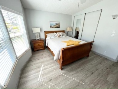 Beautifully renovated 2bd/2ba home! Open-concept plan is perfect on Del Tura Golf and Country Club in Florida - for sale on GolfHomes.com, golf home, golf lot