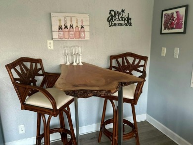 Beautifully renovated 2bd/2ba home! Open-concept plan is perfect on Del Tura Golf and Country Club in Florida - for sale on GolfHomes.com, golf home, golf lot