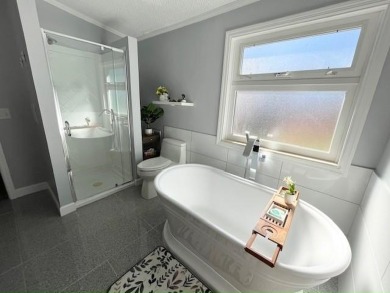 Beautifully renovated 2bd/2ba home! Open-concept plan is perfect on Del Tura Golf and Country Club in Florida - for sale on GolfHomes.com, golf home, golf lot