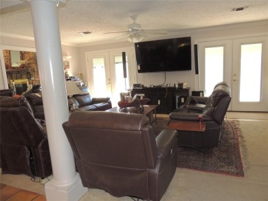 UNBELIEVABLE POTENTIAL IN THIS GREAT GOLF COURSE HOME!!  ALL the on Abilene Country Club - South Course in Texas - for sale on GolfHomes.com, golf home, golf lot