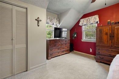 Charming 3 bedroom, 2 bath cedar sided, cul-de-sac home located on Holly Lake Ranch Golf Club in Texas - for sale on GolfHomes.com, golf home, golf lot