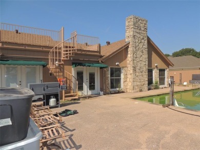 UNBELIEVABLE POTENTIAL IN THIS GREAT GOLF COURSE HOME!!  ALL the on Abilene Country Club - South Course in Texas - for sale on GolfHomes.com, golf home, golf lot
