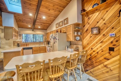 GREAT LOCATION - FAIRWAY CABIN!  Nestled on a quiet cul-de-sac on Pinetop Lakes Country Club in Arizona - for sale on GolfHomes.com, golf home, golf lot