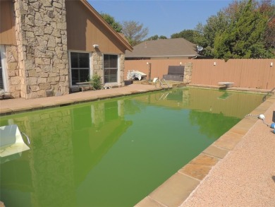 UNBELIEVABLE POTENTIAL IN THIS GREAT GOLF COURSE HOME!!  ALL the on Abilene Country Club - South Course in Texas - for sale on GolfHomes.com, golf home, golf lot