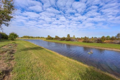 DON'T MISS OUT!  NOW IS YOUR CHANCE to purchase this SPECTACULAR on Sarasota National Golf Club in Florida - for sale on GolfHomes.com, golf home, golf lot