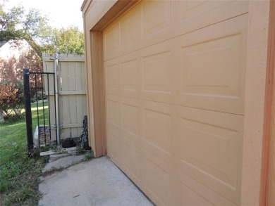 UNBELIEVABLE POTENTIAL IN THIS GREAT GOLF COURSE HOME!!  ALL the on Abilene Country Club - South Course in Texas - for sale on GolfHomes.com, golf home, golf lot