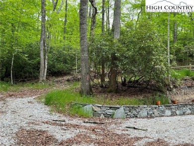 Located in Linville Land Harbor off Laurel Hills Road. This one on Land Harbor Golf Course in North Carolina - for sale on GolfHomes.com, golf home, golf lot