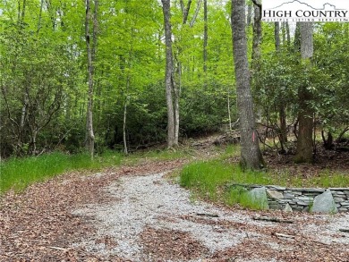Located in Linville Land Harbor off Laurel Hills Road. This one on Land Harbor Golf Course in North Carolina - for sale on GolfHomes.com, golf home, golf lot