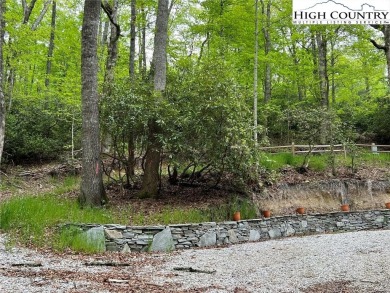 Located in Linville Land Harbor off Laurel Hills Road. This one on Land Harbor Golf Course in North Carolina - for sale on GolfHomes.com, golf home, golf lot