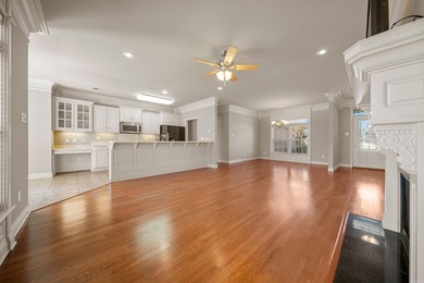 Beautifully maintained townhome nestled in a quiet golf course on Greystone Country Club in Arkansas - for sale on GolfHomes.com, golf home, golf lot