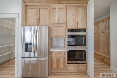 Welcome to this beautifully crafted 7-bedroom, 3-bathroom home on Sage Lakes Municipal Golf Course in Idaho - for sale on GolfHomes.com, golf home, golf lot