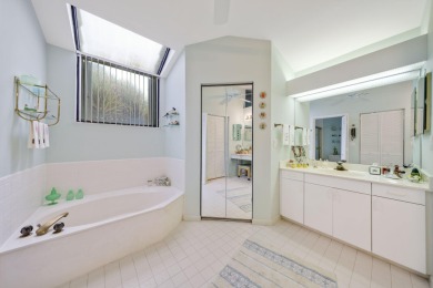 Welcome to this spacious villa in Boynton Beach that offers the on The Links At Boynton Beach - The Family Course in Florida - for sale on GolfHomes.com, golf home, golf lot