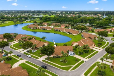 Welcome to this spacious villa in Boynton Beach that offers the on The Links At Boynton Beach - The Family Course in Florida - for sale on GolfHomes.com, golf home, golf lot