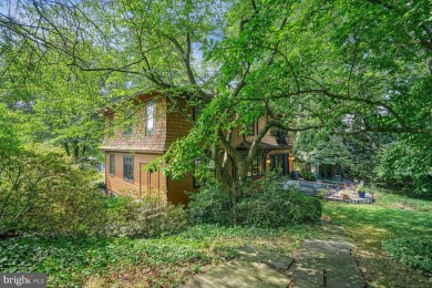 AMAZING VIEWS from every room!  A gem of a Craftsman in the on Washington Golf and Country Club in Virginia - for sale on GolfHomes.com, golf home, golf lot