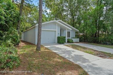 Welcome to this well-maintained home located in the desirable on Southern Woods Golf Club in Florida - for sale on GolfHomes.com, golf home, golf lot