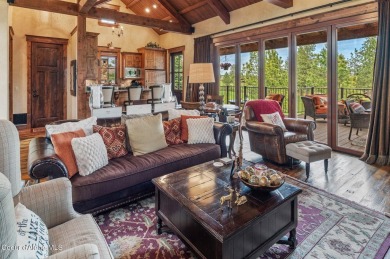 PREMIUM GOLF COTTAGE AT PRESTIGIOUS BLACK ROCK. Privately on The Golf Club at Black Rock in Idaho - for sale on GolfHomes.com, golf home, golf lot